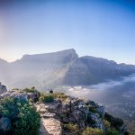 Hikers-on-Lion-Head-Overlooking-Table-Mountain-in-Cape-Town