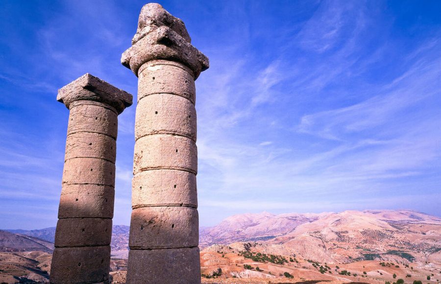 Karakus-Tumulus-Nemrut-Dagi-Turkey