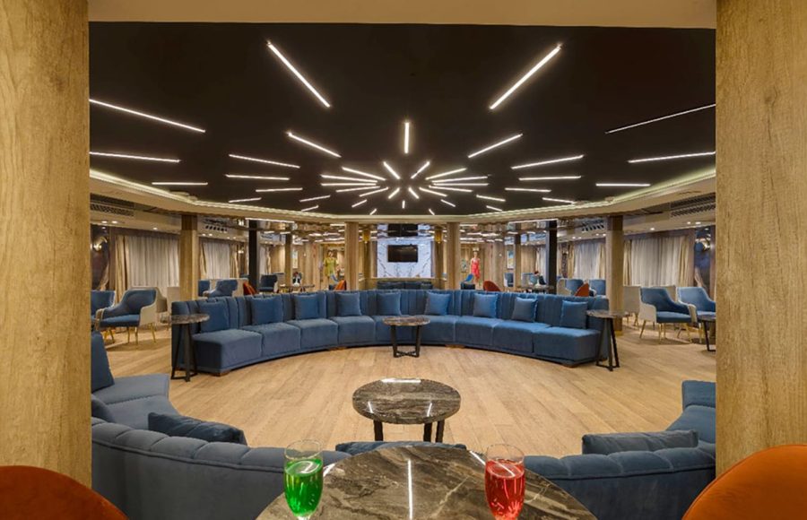 MS-Royal-Elite-Nile-Cruise-disco