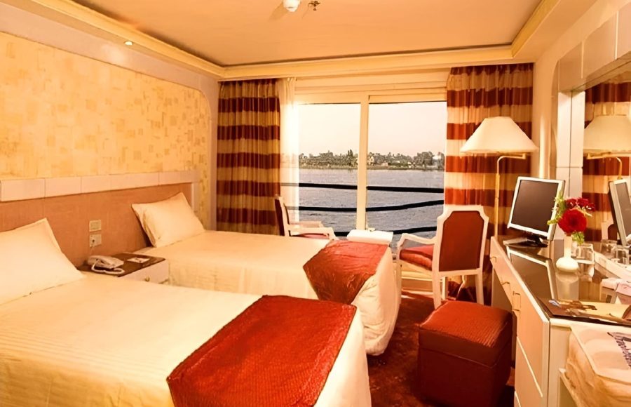 Royal-La-Terrasse-Cabin (1) (1)