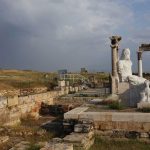 Ruins-of-the-Roman-city-of-Hierapolis-Turkey
