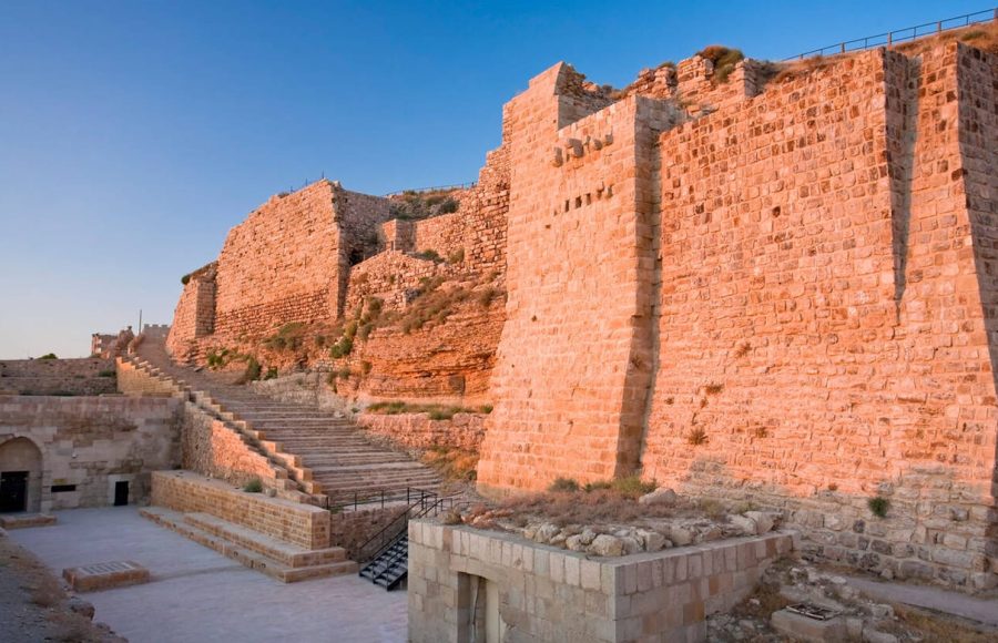 Side-View-of-the-Karak-Castle-Jordan