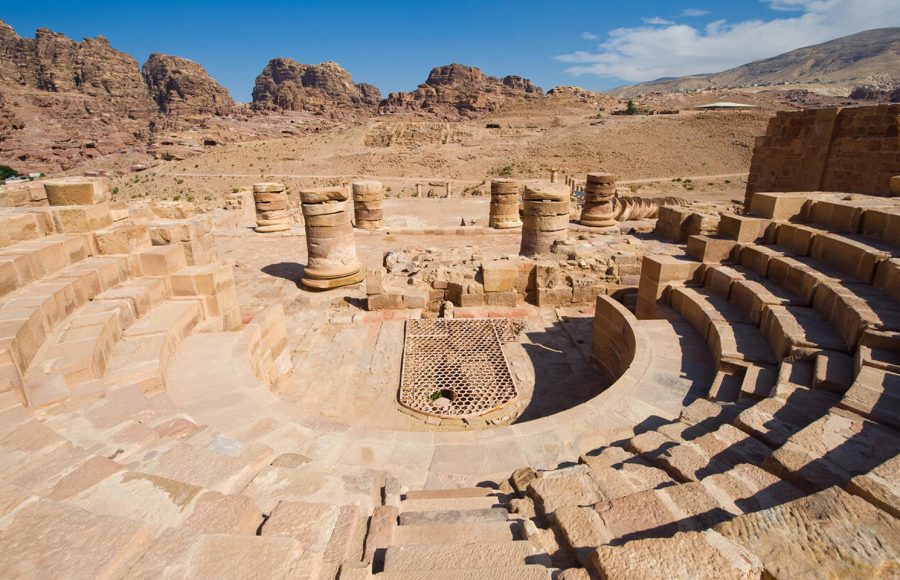 Small-Roman-theatre-in-the-Great-Temple-in-Petra-in-Jordan