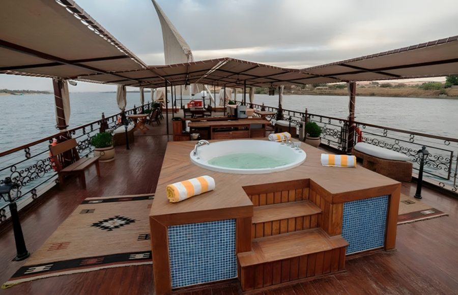Sonesta-Amirat-Dahabiya-Cruise-Jacuzzi-Tripidays-Egypt-Tours