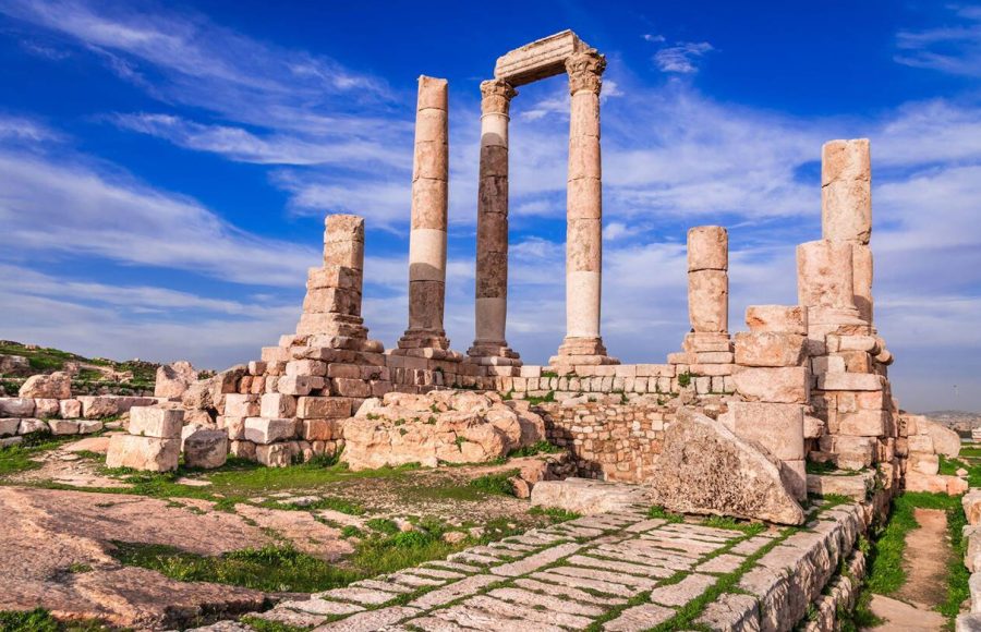 The-citadel-and-Temple-of-Hercules-of-the-Amman-Citadel-Jabal-al-Qal’a-sunset-light