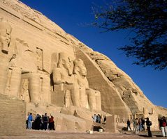 Tourists-And-The-Four-Giant-Statues-At-Ramses-ii-Temple 15 Day Egypt & Turkey Tour with Siwa Oasis, White Desert & Gobeklitepe