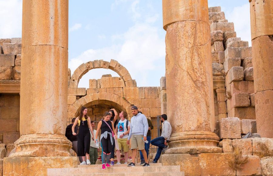 Tourists-near-Temple-of-Artemis-in-the-ancient-Roman-city-of-Gerasa