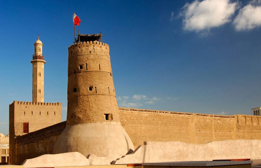 Tower-of-the-Al-Fahidi-Fort-of-the-Grand-Mosque-behind-Dubai-United-Arab-Emirats