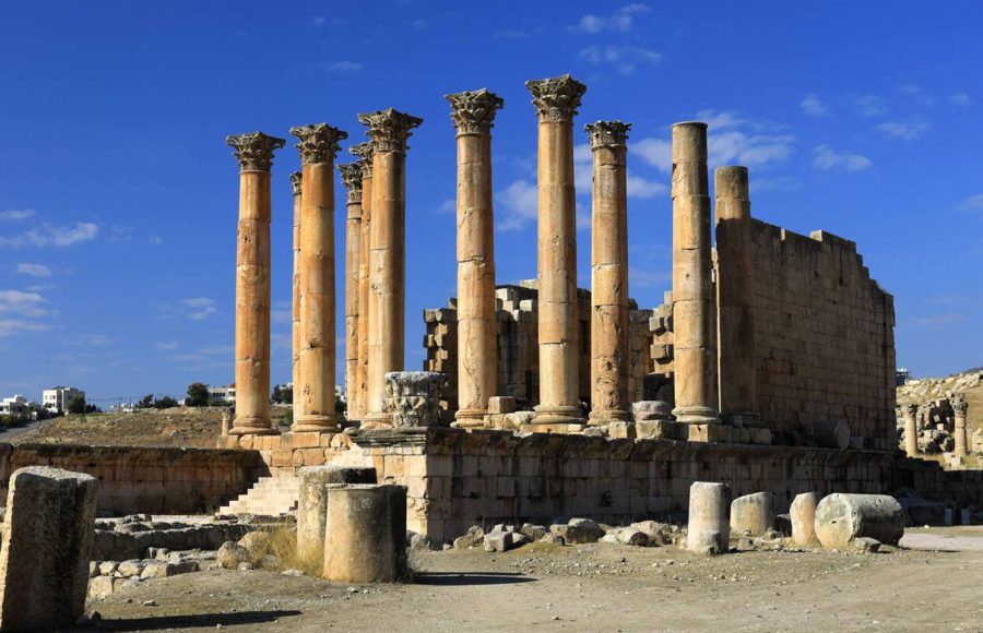 View-over-the-Temple-of-Artemis-in-Jerash-city-Jordan-Middle-East