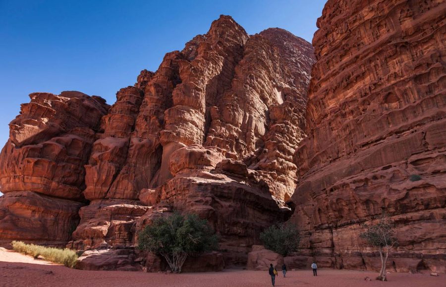 Wadi-Rum-entrance-of-Khazali-canyon-area-of-petroglyphs-at-narrow-gorge-of-boulders-Jordan