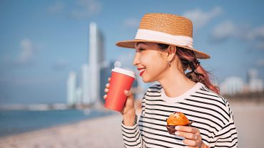  Dubai Food Guide: Traditional Foods & What to Eat