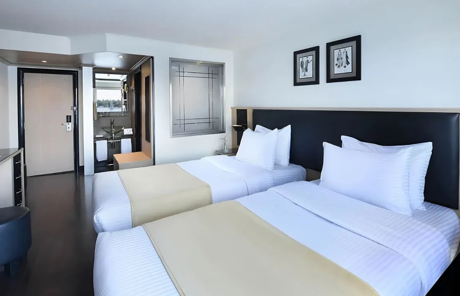 A modern Nile Cruise twin cabin, perfect for an Egypt Itinerary with Nile Cruise and Hurghada.