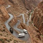 vehicles-on-Tizi-nTichka-pass